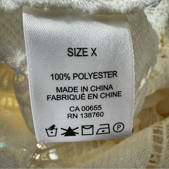 Pennington’s Crochet Blouse with Long Balloon Sleeves Size X - Picture 13 of 14